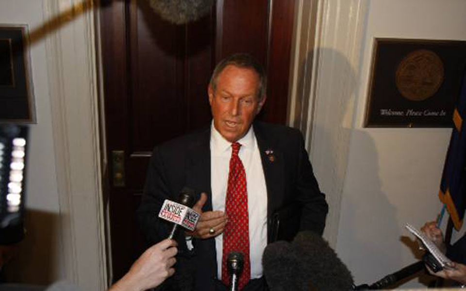 συγκρατημένη-ανησυχία-στις-ηπα-2051394