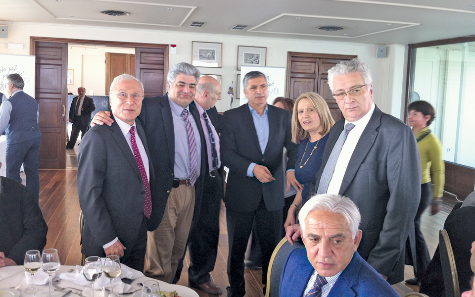 τρία-χρόνια-συμπλήρωσε-το-ολοι-μαζί-μ-2054095