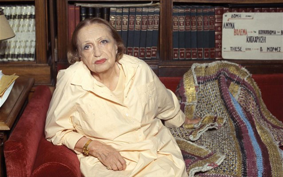 ντένη-βαχλιώτη-η-πρώτη-γυναίκα-ενδυμα-2055179