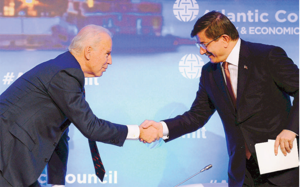 πιέσεις-από-μπάιντεν-για-εκτόνωση-της-2055652