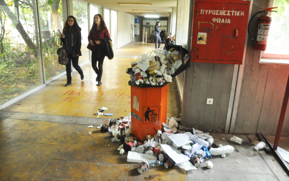 σκηνικό-σύγκρουσης-στα-ελληνικά-πανε-2055673