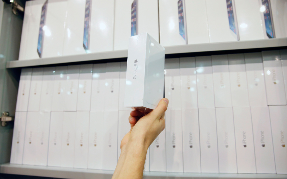 δώσε-και-μένα-iphone-και-στην-ελλάδα-2053479