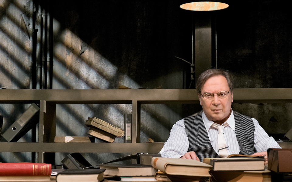 με-τον-ιδρώτα-του-ηθοποιού-2055217