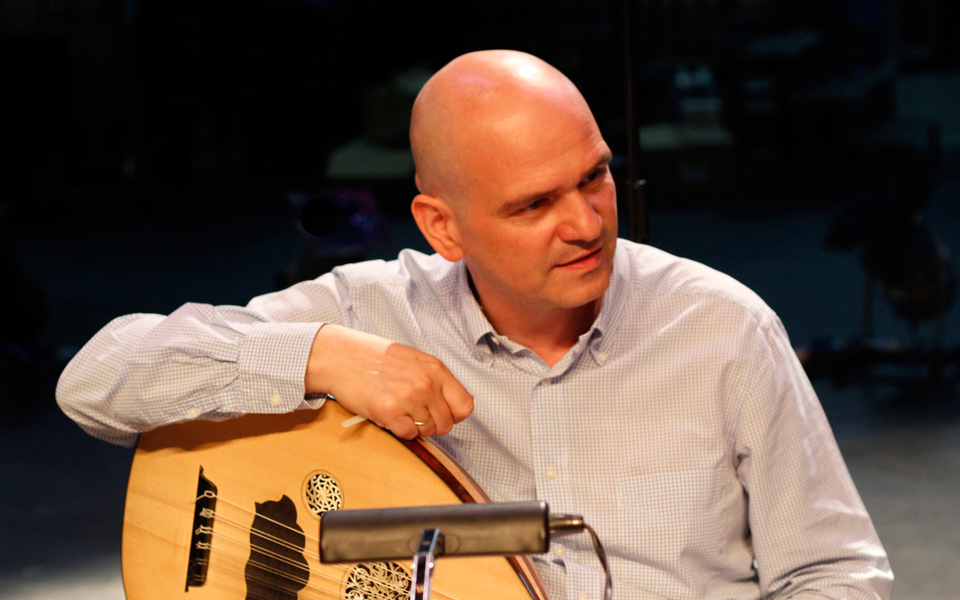 εν-χορδαίς-με-επιτυχία-2053949