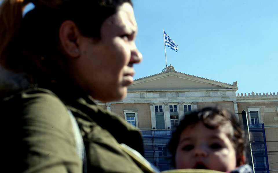 σύροι-πρόσφυγες-ζητούν-άσυλο-στο-σύντ-2055452