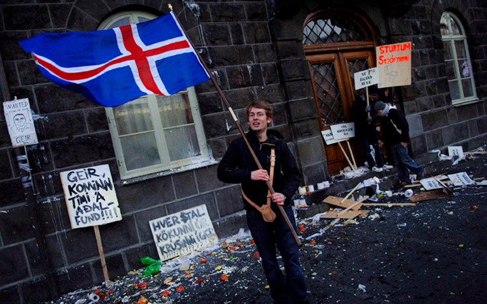 το-ισλανδικό-θαύμα-μέσα-από-αντιφάσ-2052370
