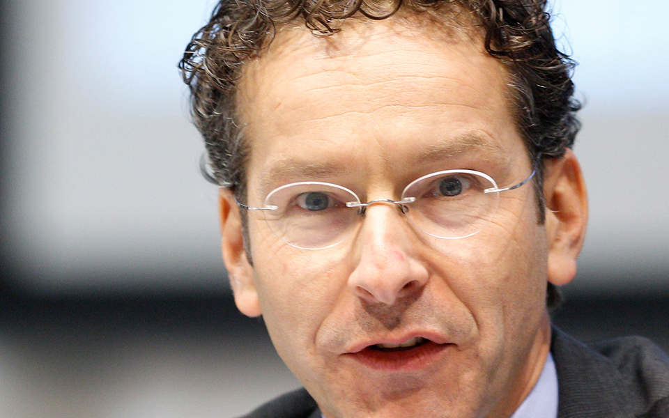 εστειλε-το-ίδιο-μήνυμα-με-πιο-κομψή-δ-2053945