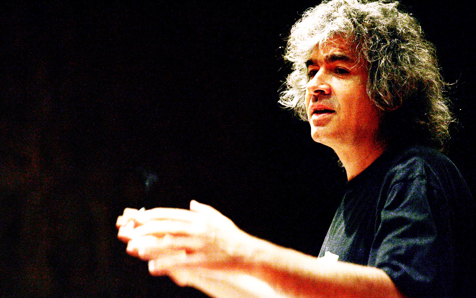 ακροποδητί-εν-σύρω-2054251