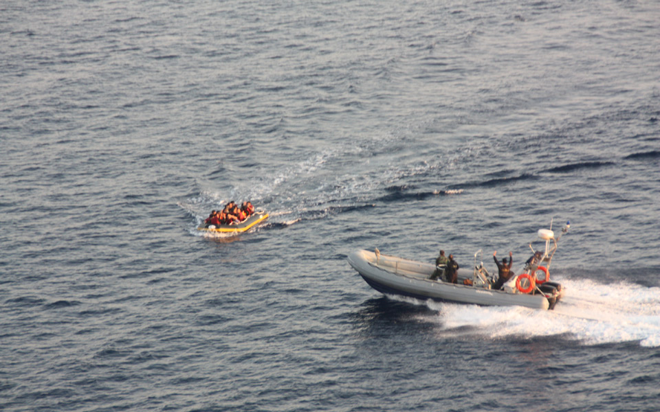 εκατοντάδες-μετανάστες-στο-ακυβέρνη-2055903