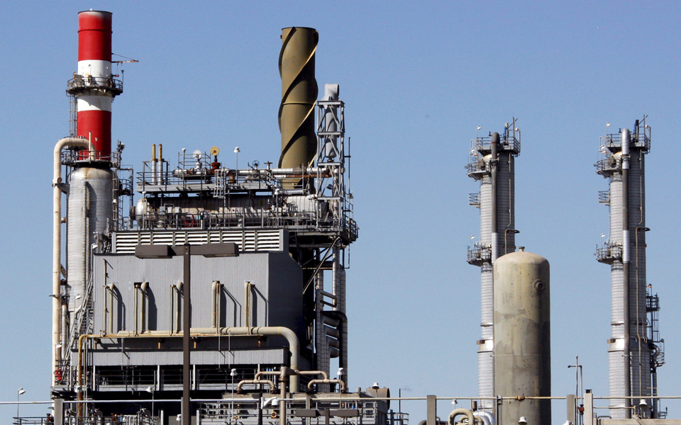 πιο-αισιόδοξη-η-schroders-για-την-τιμή-του-μαύ-2056553