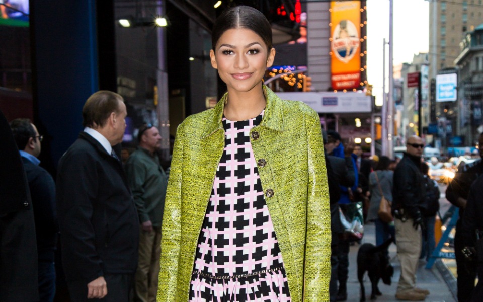 χρωματιστά-παλτό-για-κομψές-εμφανίσε-2052976