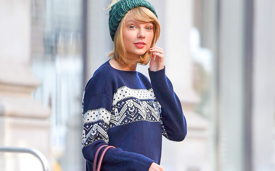 χρωματιστά-πουλόβερ-για-κάθε-στιλ-2055517