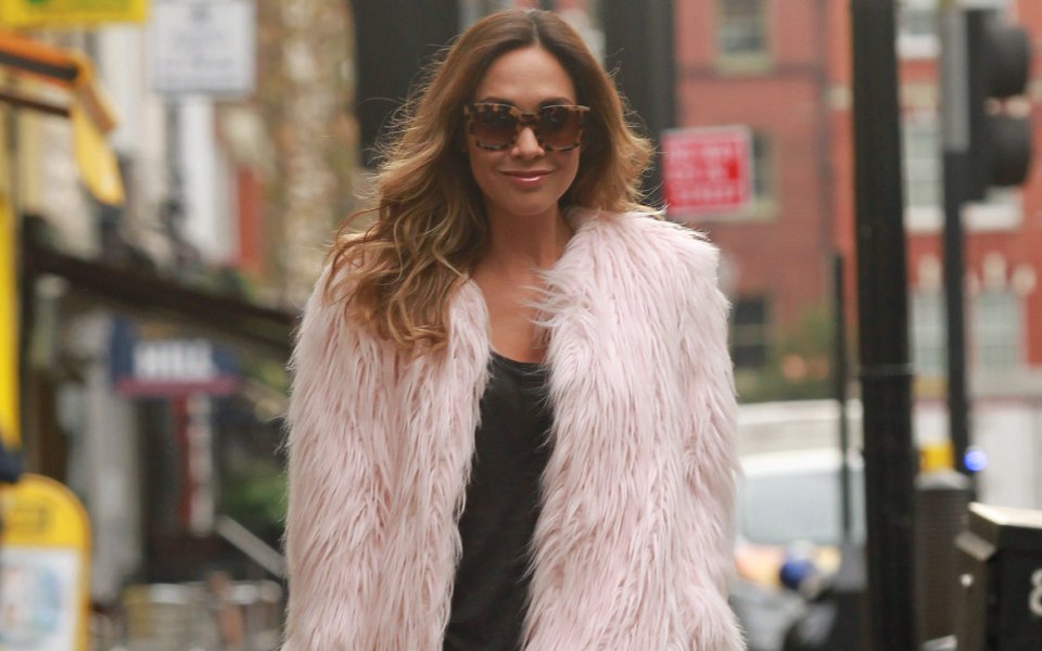 γούνινα-ρούχα-και-αξεσουάρ-πώς-θα-τα-συ-2056479