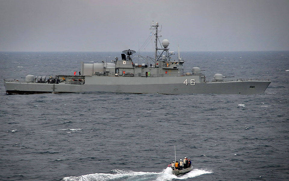 τουρκική-κορβέτα-στον-καφηρέα-2052586