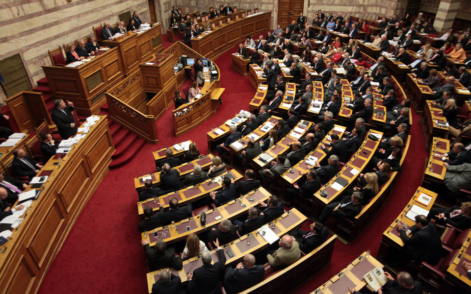 mία-προς-μία-μετράει-το-μαξίμου-τις-ψήφο-2054523