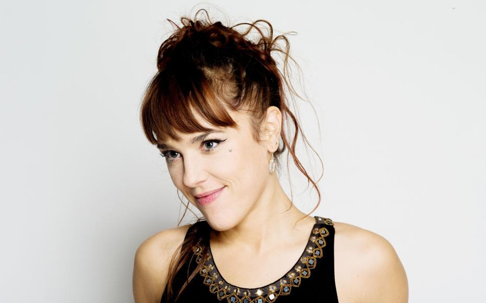 αφιερωμένο-στο-παρίσι-το-νέο-άλμπουμ-τ-2052750