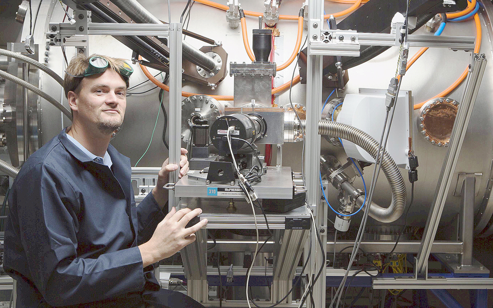 σχεδιάζουν-μικρούς-ήλιους-στη-γη-2059037