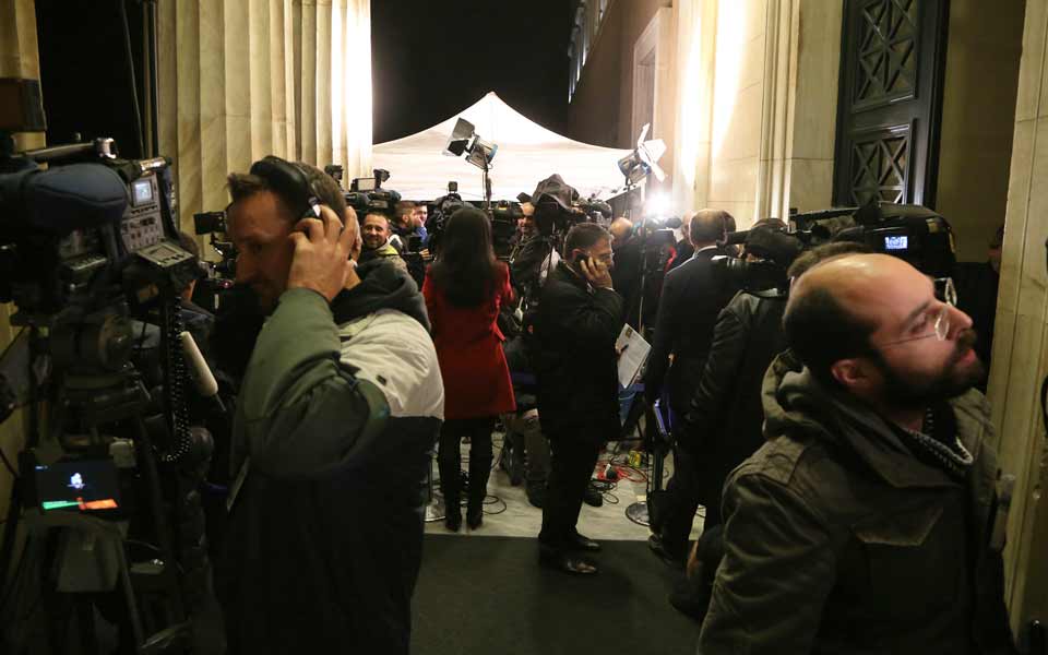 βουλευτές-σε-κατάσταση-νευρικής-κρίσ-2059835