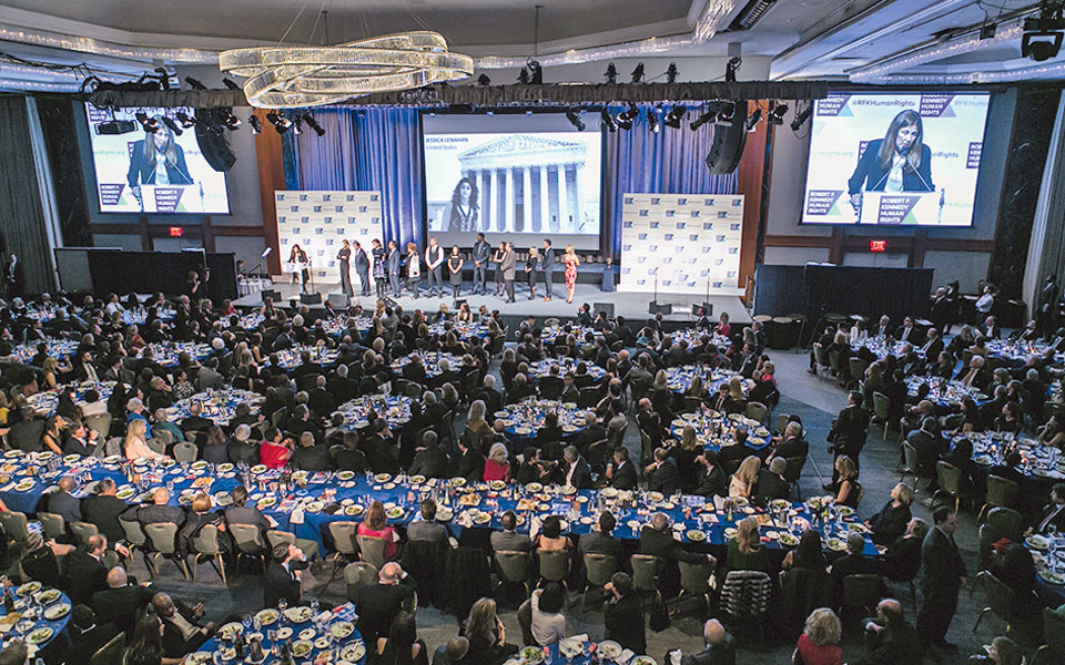 τα-βραβεία-για-τα-ανθρώπινα-δικαιώματ-2060331