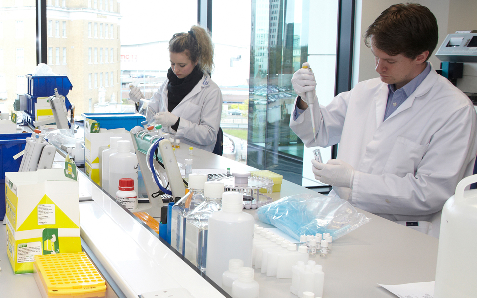 και-τα-λίγα-παραπανίσια-κιλά-δεν-είναι-2060210