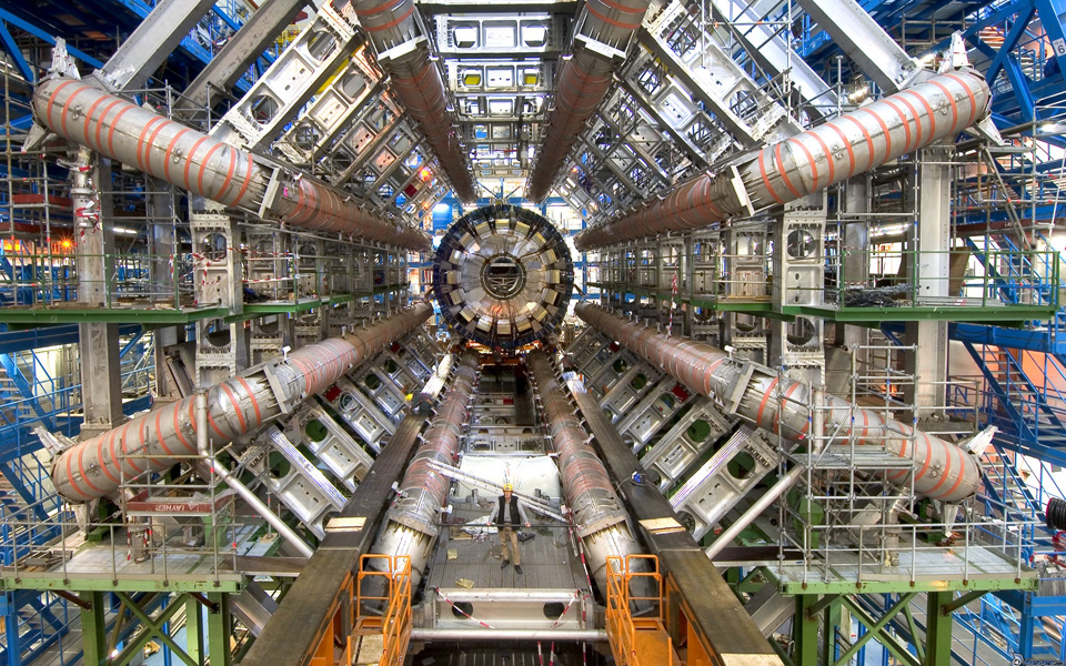 cern-ταχύτερος-και-έτοιμος-να-επαναλειτο-2058975