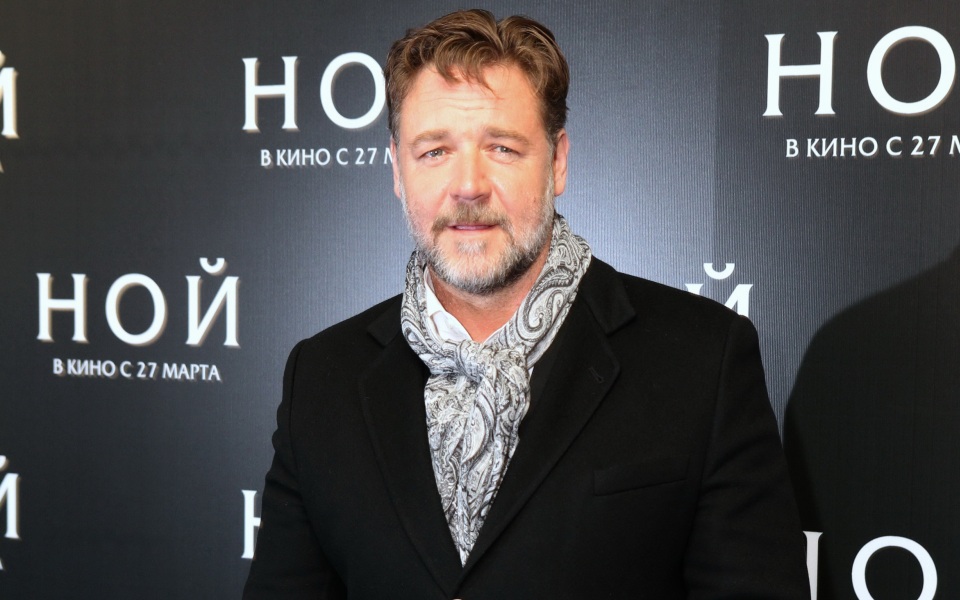 russell-crowe-είναι-μύθος-ότι-οι-μεγαλύτερες-γυν-2060796