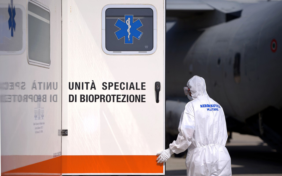 σε-κρίσιμη-κατάσταση-ο-πρώτος-ιταλός-π-2057430