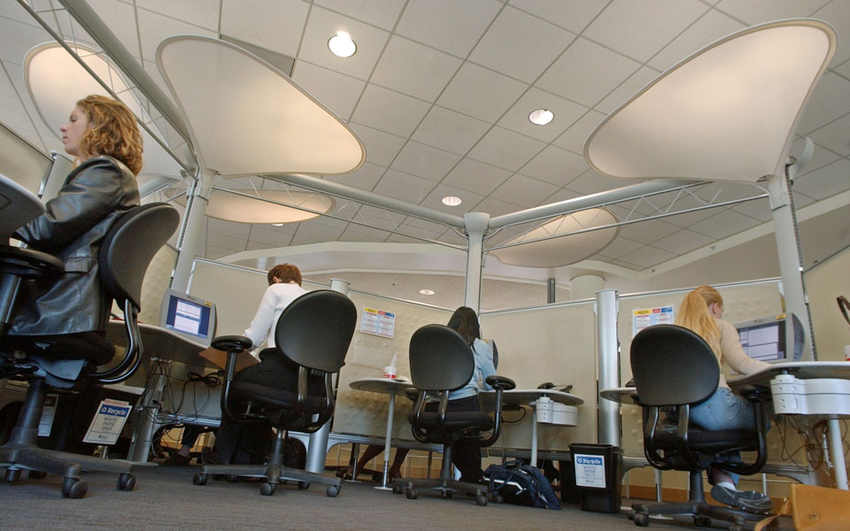 έρευνα-τέσσερις-στις-δέκα-επιχειρήσε-2060472