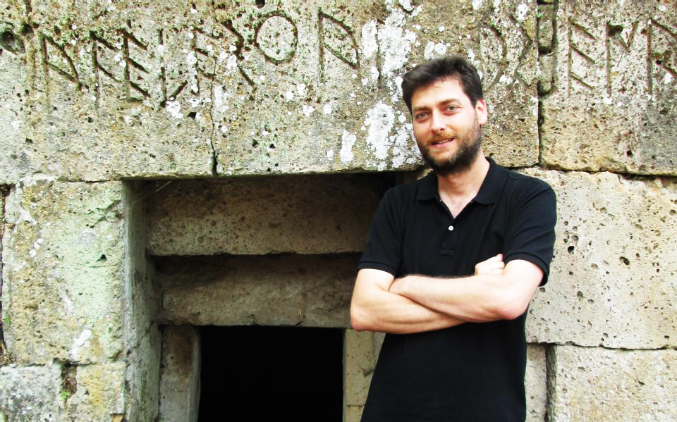 στα-ίχνη-αρχαιοκαπήλων-2056762