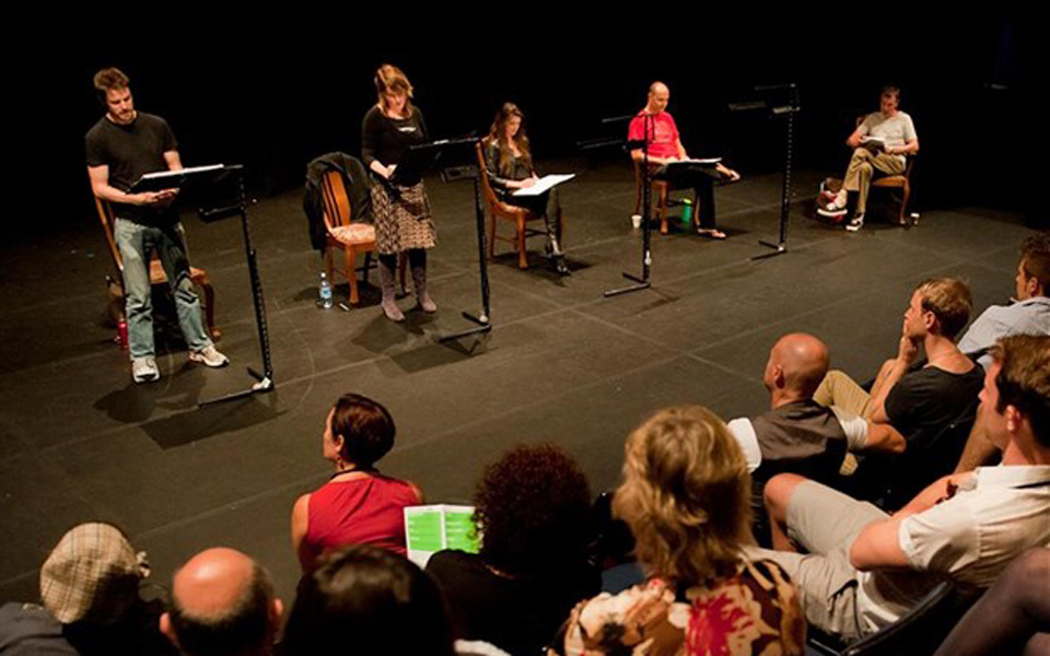 στούντιο-συγγραφής-θεατρικού-έργου-α-2060636