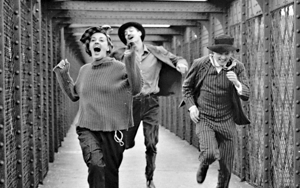 έχω-παράλληλη-σχέση-πρέπει-να-ντρέπομ-2058790