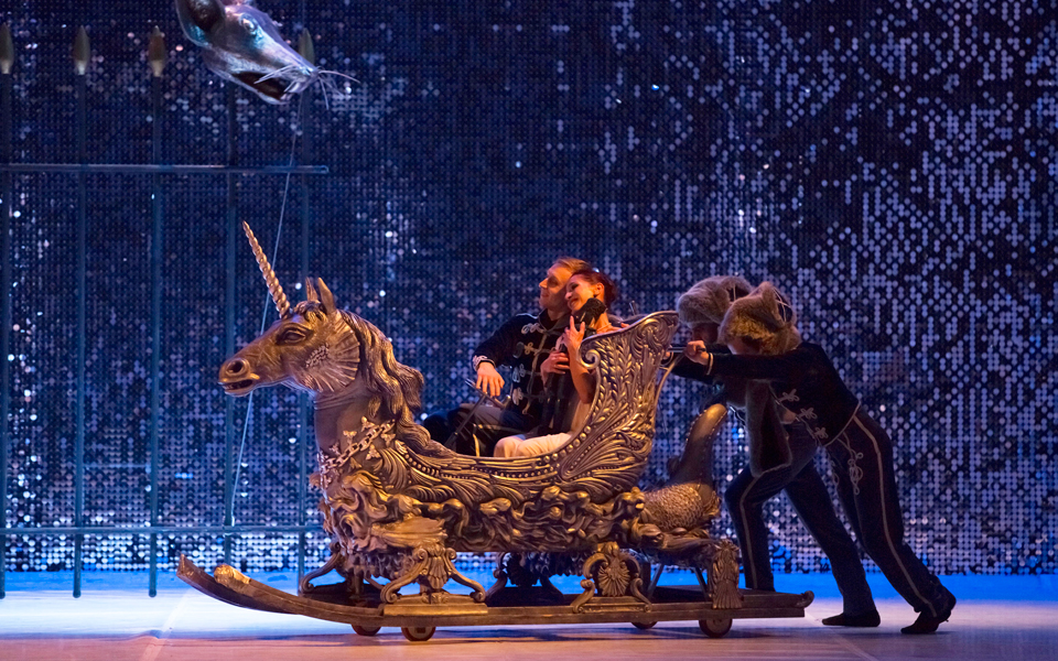 λίγο-παραπάνω-θέαμα-2060709