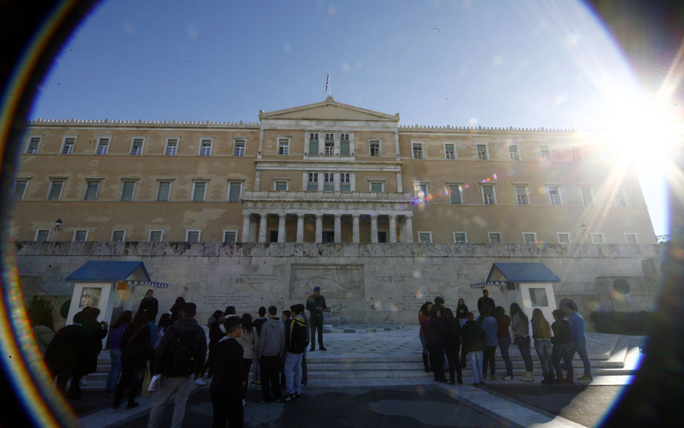 τα-διεθνή-μέσα-σχολιάζουν-τη-δεύτερη-ψ-2060637