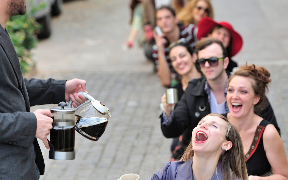στιγμές-από-τη-ζωή-μας-γύρω-από-ένα-φλιτ-2062061