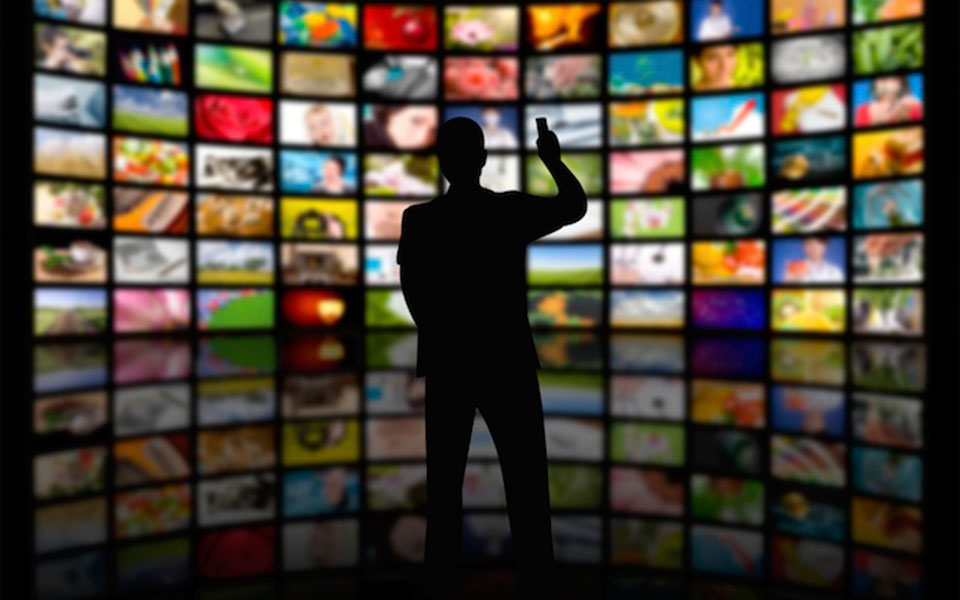 η-γαλλία-φορολογεί-youtube-amazon-και-netflix-2065810