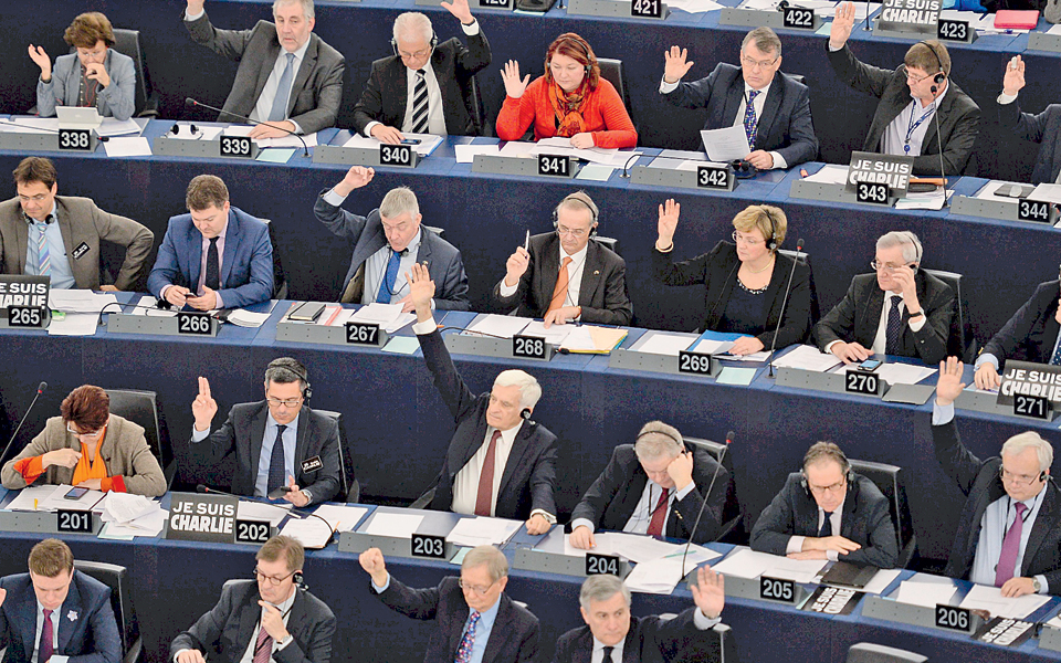 επαφίεται-στα-κράτη-η-απαγόρευση-ή-μη-τ-2063258