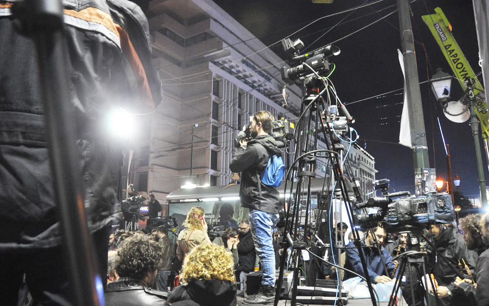 741-ξένοι-δημοσιογράφοι-στην-αθήνα-2065195