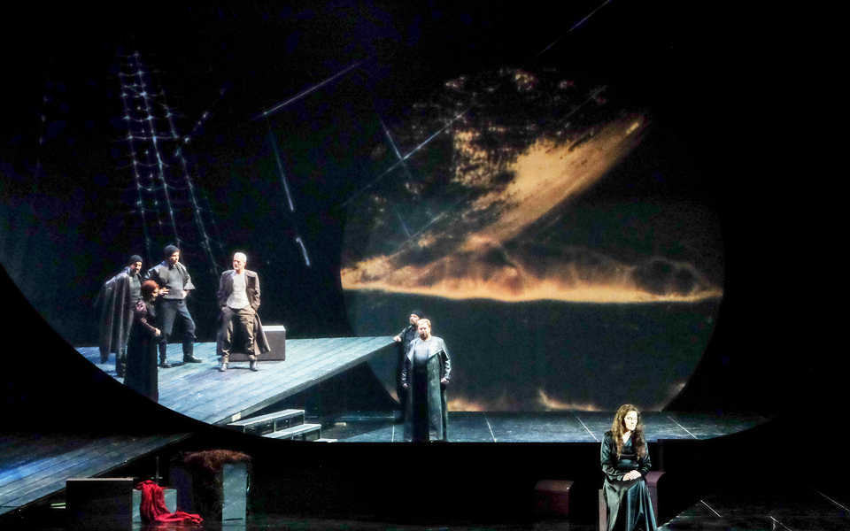 η-λυρική-σκηνή-αλλάζει-κατηγορία-2064018