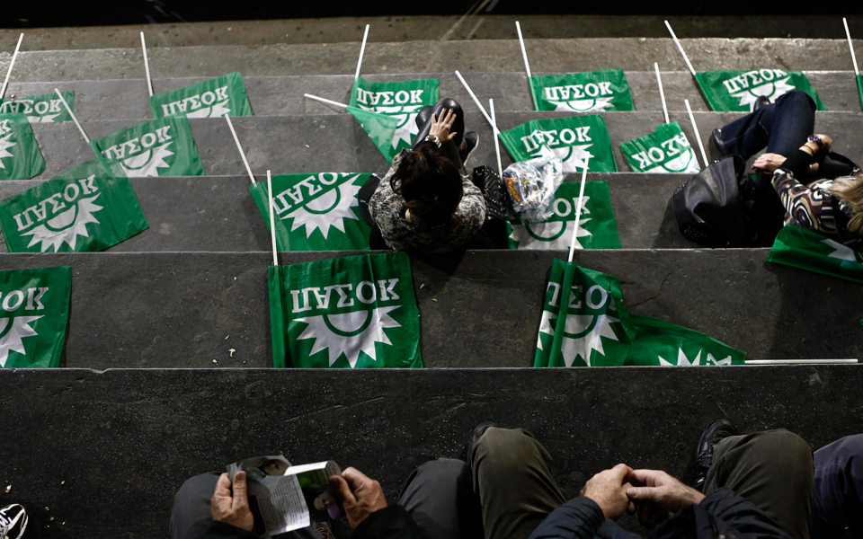 familiarity-breeds-contempt-2065039