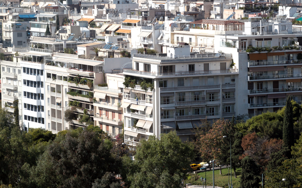 η-πολιτική-αβεβαιότητα-παγώνει-εκ-νέο-2061793