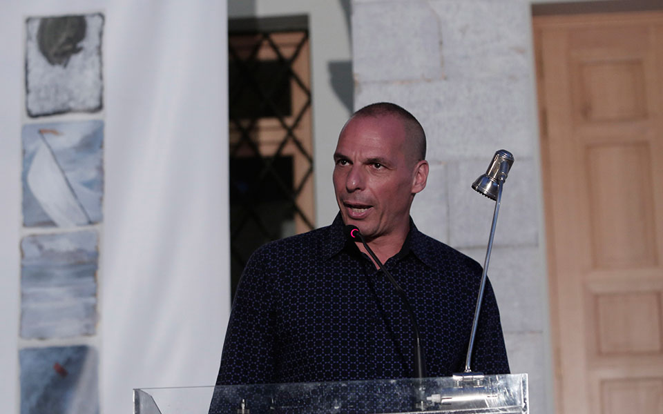 βαρουφάκης-ο-πρώτος-των-πρώτων-σε-σταυ-2065354