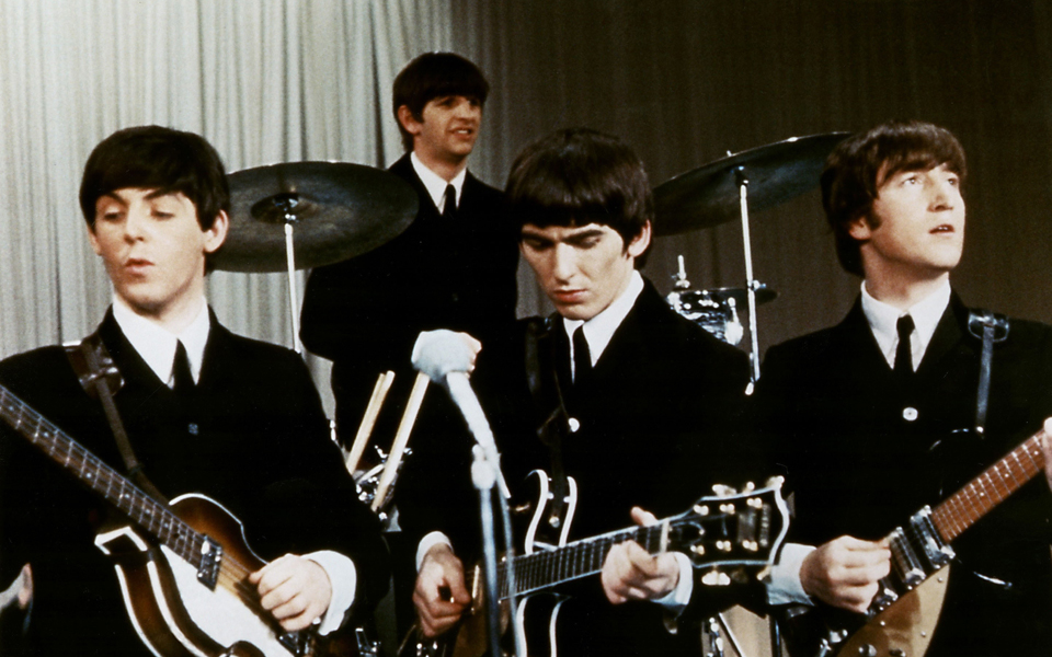 κύμα-δροσιάς-με-μπιτλς-και-καμεράτα-2065898