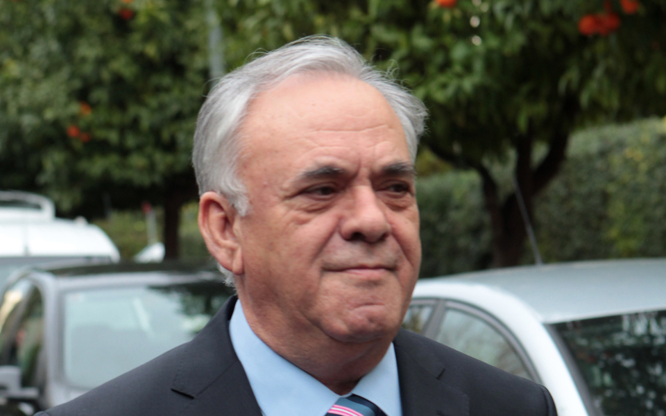 καθησυχαστικοί-αλλά-με-ερωτηματικά-2066285