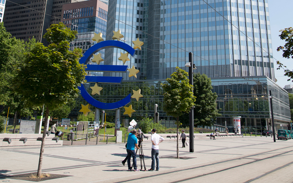 εντονες-διακυμάνσεις-σε-ισοτιμίες-ο-2061836