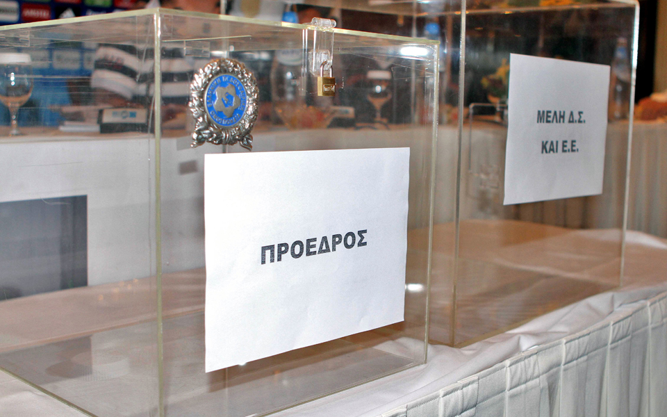 αλλάζει-πρόεδρο-η-επο-μένει-η-προηγούμ-2064341