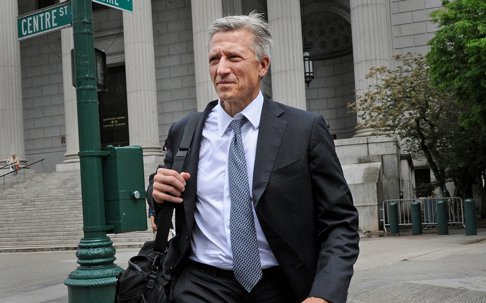 μπάιρον-τροτ-το-δεξί-χέρι-των-δισεκατο-2062738