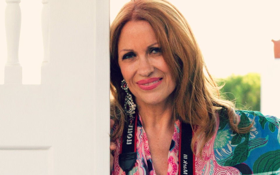 καλλιόπη-καρβούνη-eπιστρέφει-με-ένα-λε-2065048