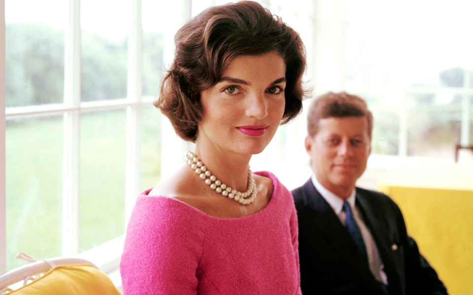 jacqueline-kennedy-onassis-η-γυναίκα-που-έπρεπε-να-είναι-πάν-2063494