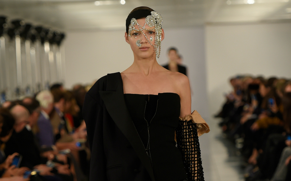 η-πρώτη-συλλογή-του-john-galliano-στον-οίκο-maison-martin-margiela-2063356