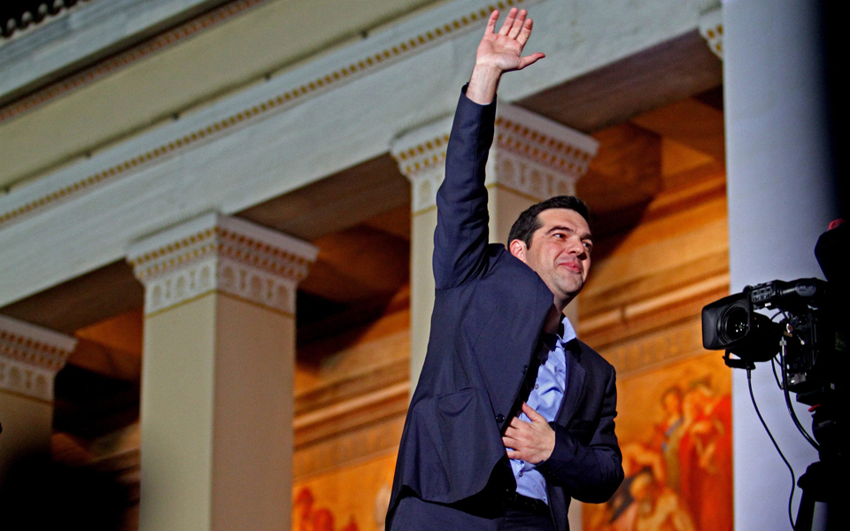 από-το-τυχαίο-στο-συμβολικό-2065415